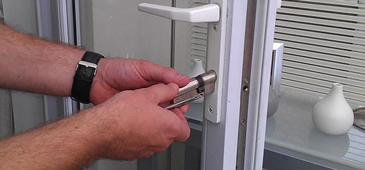 Commercial Door Lock Repair in Calabasas